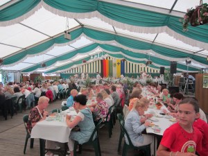 Gut besucht und tolle Stimmung-Der Damenkaffee