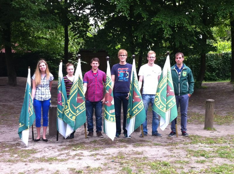 Fahnenschläger im Gruppenbild