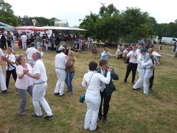 Wir rocken den Festplatz. Die Kapelle war sprachlos!