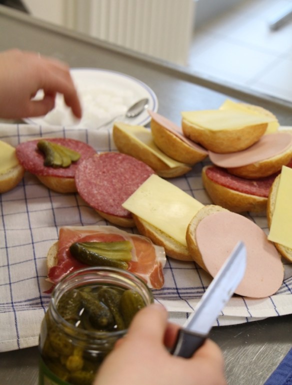 Viele fleißige Hände kümmerten sich um das leibliche Wohl