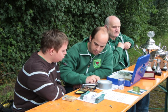Immer im Einsatz für die Sache. Björn, Mirko und Martin. Björn wurde später als Schütze des schönsten Tores ausgezeichnet. 
