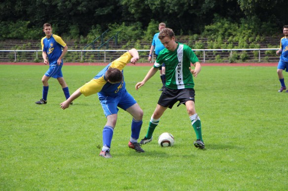 Packende Zweikämpfe