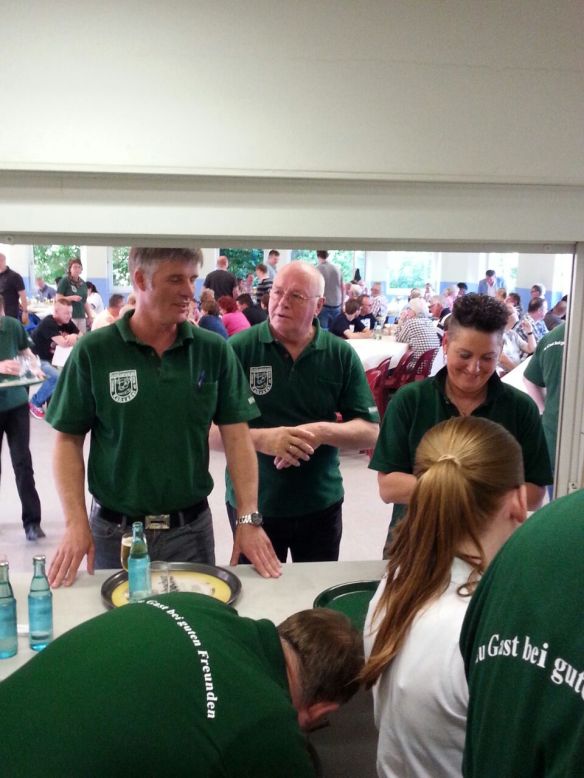 Ein eingespieltes Team verwöhnt die Gäste.