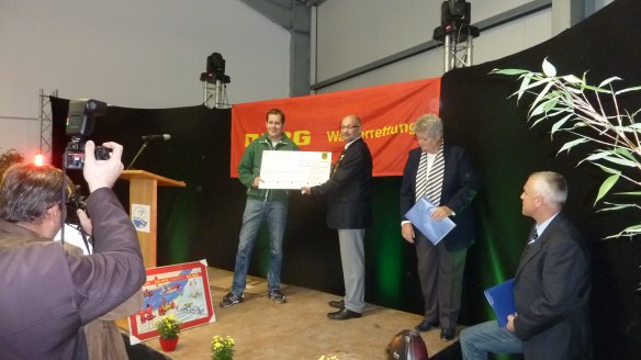 800 Euro Erlös aus dem Jungschützenturnier der innerstädtischen Schützenvereine.