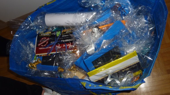 Zahlreiche wertvolle Gutscheine warten auf ihre Gewinner.