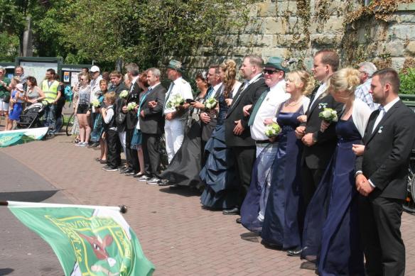 Der scheidende Thron 2015