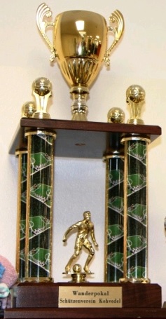 Um den Gewinn des Wanderpokals spielen in diesem Jahr 14 Mannschaften